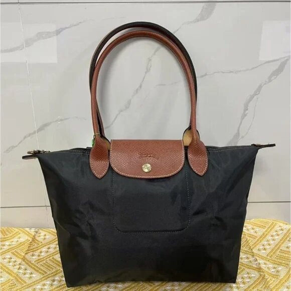 Longchamp Handbags - NWT Longchamp le pliage Club Tote Large Hawthorn